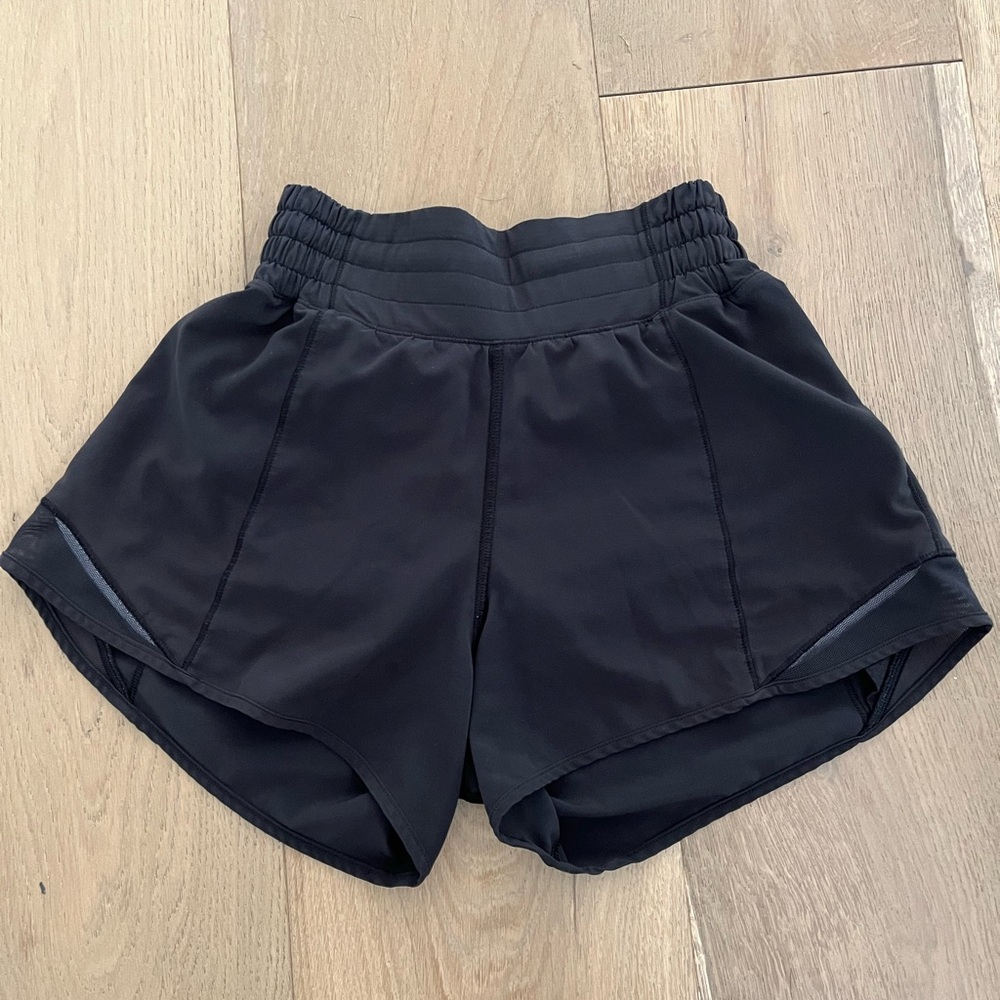 Hotty Hot 2.5” Black Shorts